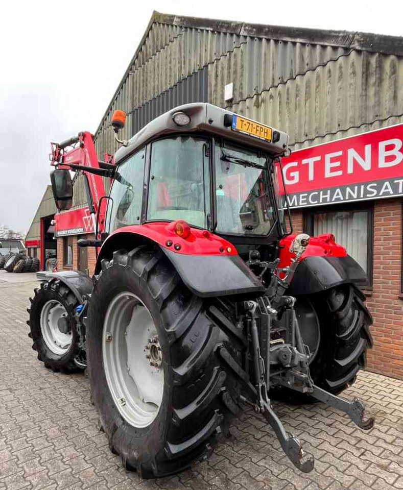 Massey Ferguson 5710S Dyna-4 Essential *Verkocht/sold* - Tractor agricol: Foto 5 Massey Ferguson 5710S Dyna-4 Essential *Verkocht/sold* - Tractor agricol: Foto 5