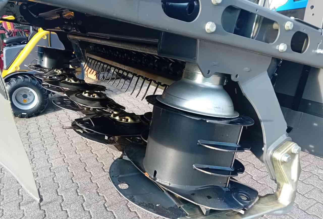 Massey Ferguson DM316 FP-KC schijvenmaaier weidebouwmachines - Cositoare: Foto 5 Massey Ferguson DM316 FP-KC schijvenmaaier weidebouwmachines - Cositoare: Foto 5