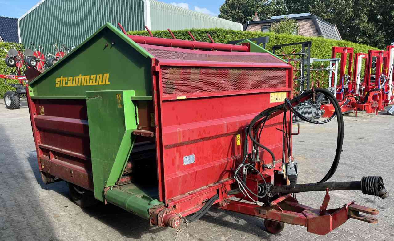 Strautmann BVW Blokkenwagen doseerwagen voermachines - Remorcă distribuit furaje: Foto 4 Strautmann BVW Blokkenwagen doseerwagen voermachines - Remorcă distribuit furaje: Foto 4