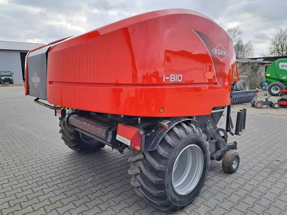 Kuhn i-BIO - Presă baloţi rotunzi: Foto 4 Kuhn i-BIO - Presă baloţi rotunzi: Foto 4