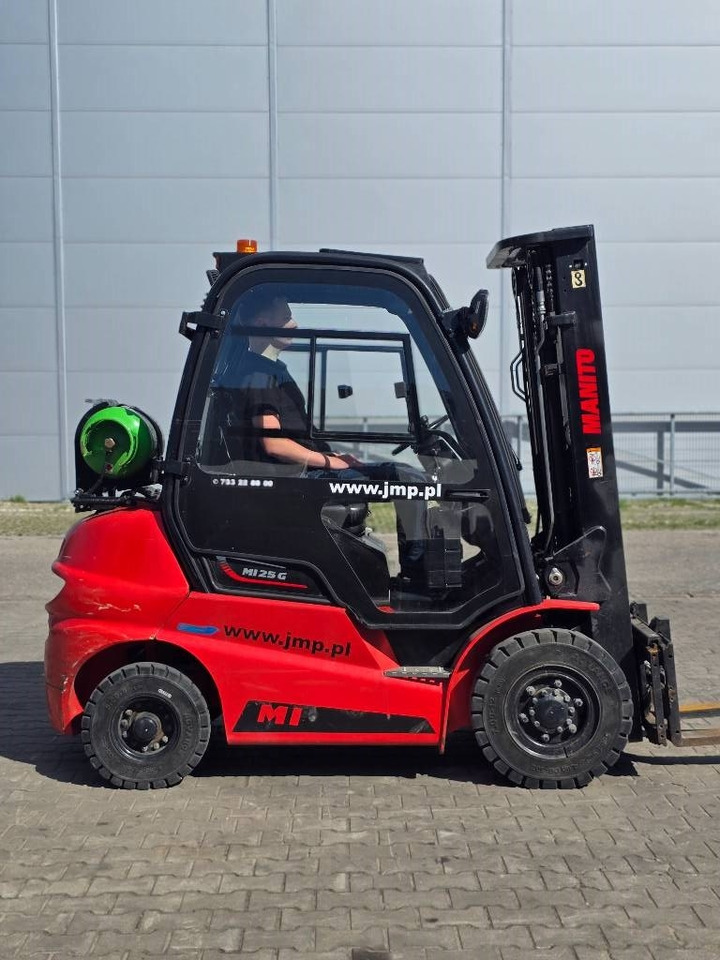 Manitou MI 25 G - Stivuitor GPL: Foto 3 Manitou MI 25 G - Stivuitor GPL: Foto 3