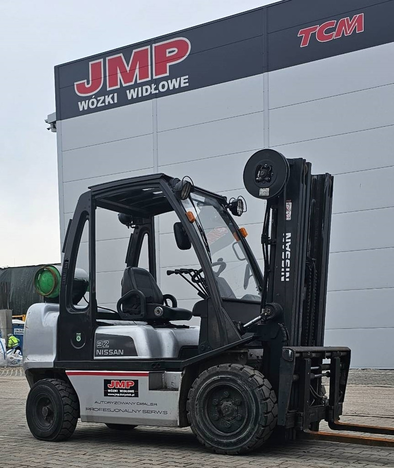 Nissan UG1D2A32LQ - Stivuitor GPL: Foto 1 Nissan UG1D2A32LQ - Stivuitor GPL: Foto 1