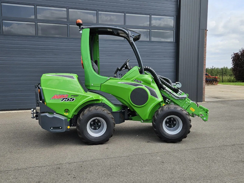 Avant 755i Rental mini-shovel - Mini încărcător pe şenile: Foto 3 Avant 755i Rental mini-shovel - Mini încărcător pe şenile: Foto 3