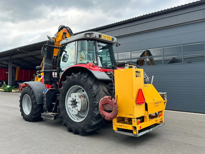 Massey Ferguson 6713S Dyna 6 - Tractor agricol: Foto 4 Massey Ferguson 6713S Dyna 6 - Tractor agricol: Foto 4
