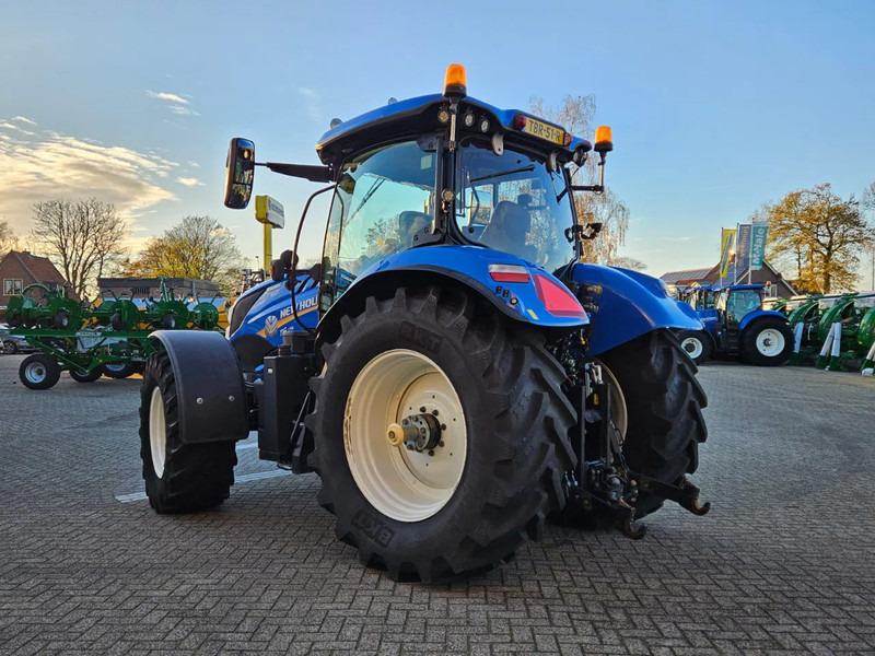 New Holland T6.175 Dynamic command - Tractor agricol: Foto 4 New Holland T6.175 Dynamic command - Tractor agricol: Foto 4