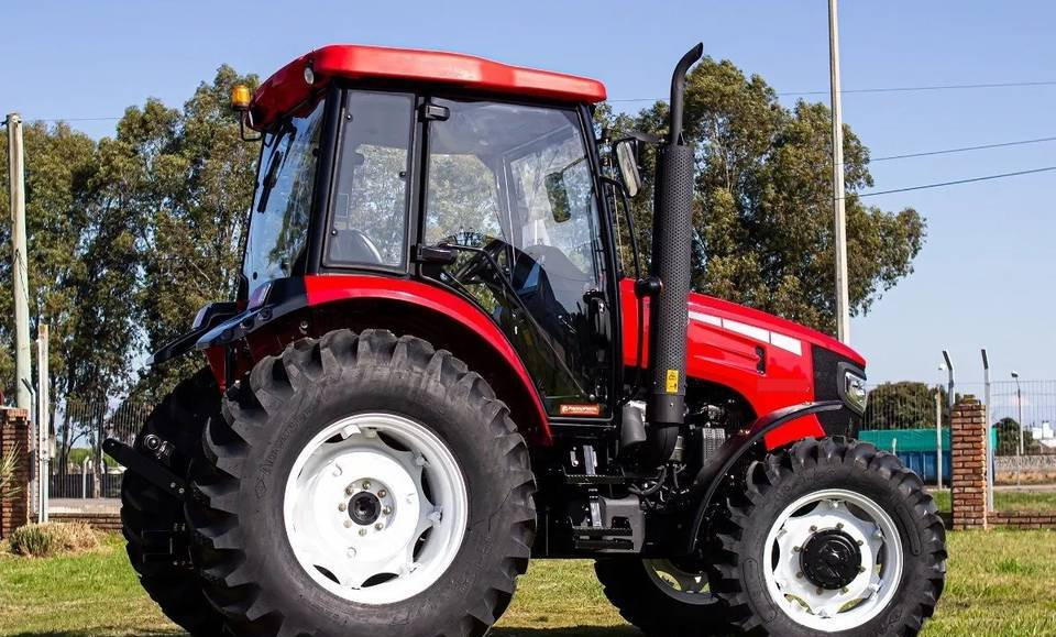 NEW MAXUS 85 HP Tractor 4x4 EURO 5 Warranty НОВИЙ MAXUS 85 К.с. Трактор 4x4 EURO 5 Гарантія NOWY MAXUS 85 KM Ciągnik 4x4 EURO 5 Gwarancja - Tractor agricol: Foto 1 NEW MAXUS 85 HP Tractor 4x4 EURO 5 Warranty НОВИЙ MAXUS 85 К.с. Трактор 4x4 EURO 5 Гарантія NOWY MAXUS 85 KM Ciągnik 4x4 EURO 5 Gwarancja - Tractor agricol: Foto 1