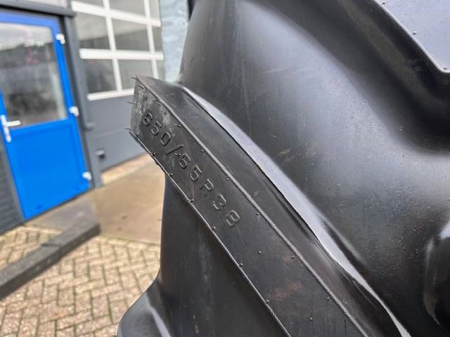 Bridgestone 650/65 R38 + 540/65 R28 VF - Anvelope și jante pentru Utilaje agricole: Foto 5 Bridgestone 650/65 R38 + 540/65 R28 VF - Anvelope și jante pentru Utilaje agricole: Foto 5