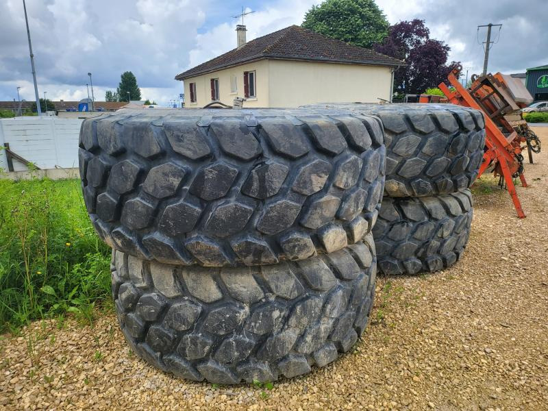 Bridgestone - Anvelopă pentru Utilaje constructii: Foto 1 Bridgestone - Anvelopă pentru Utilaje constructii: Foto 1