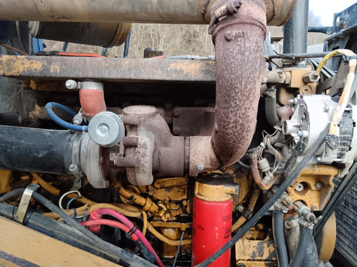 Încărcător frontal pe pneuri Caterpillar 962G 1: Foto 19