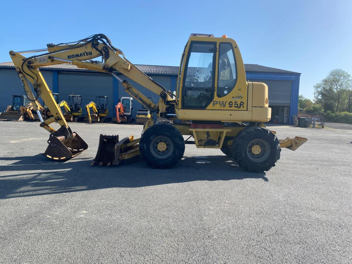 Komatsu PW95 - Excavator pe roţi: Foto 1 Komatsu PW95 - Excavator pe roţi: Foto 1