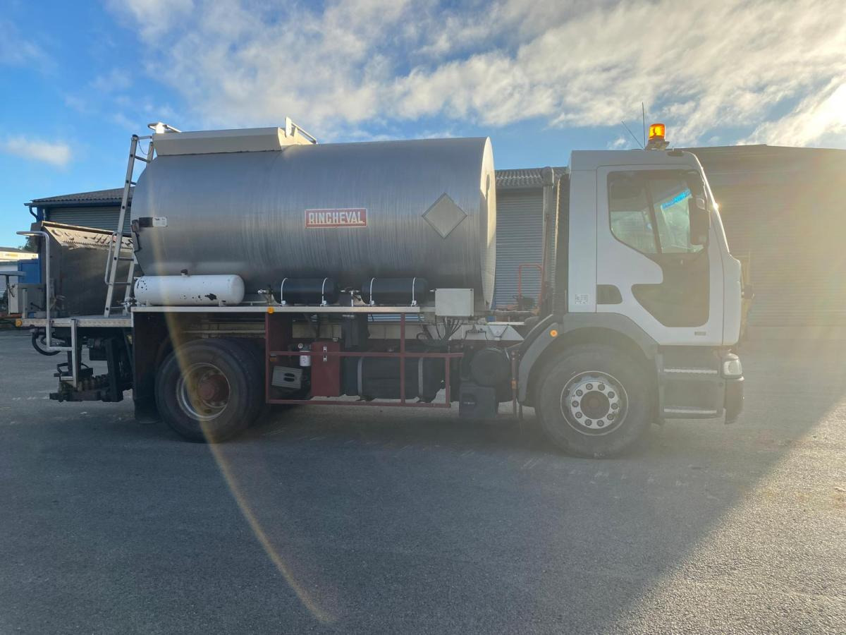 Renault Premium 300 CV - Camion cisternă: Foto 2 Renault Premium 300 CV - Camion cisternă: Foto 2