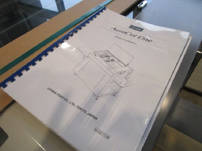 AUTOMATISCHES SCHNEIDSYSTEM UCHIDA AEROCUT ONE - Mașină de tăiat hârtie: Foto 5 AUTOMATISCHES SCHNEIDSYSTEM UCHIDA AEROCUT ONE - Mașină de tăiat hârtie: Foto 5