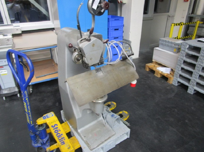 DRAHTHEFTMASCHINE HOHNER FAVORIT - Mașină de tipar: Foto 2 DRAHTHEFTMASCHINE HOHNER FAVORIT - Mașină de tipar: Foto 2