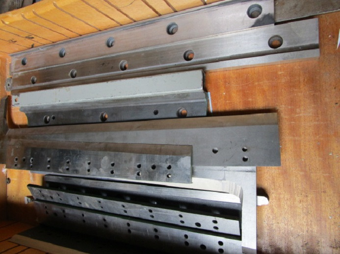 4 x ERSATZMESSERSATZ FÜR DREISCHNEIDER M.MARTINI E6 - Piesă de schimb pentru Mașină de tipar: Foto 1 4 x ERSATZMESSERSATZ FÜR DREISCHNEIDER M.MARTINI E6 - Piesă de schimb pentru Mașină de tipar: Foto 1