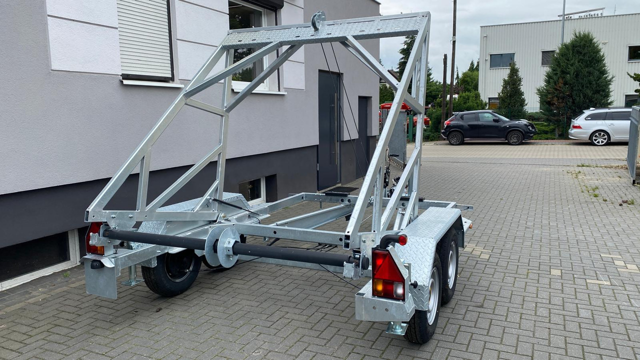 PRZYCZEPA WARK KABLOWA Z WCIĄGARKĄ RĘCZNĄ, DMC 3500 KG / WARK Cable Trailer with Manual Winch, DMC 3500 KG - Remorcă transport tamburi: Foto 4 PRZYCZEPA WARK KABLOWA Z WCIĄGARKĄ RĘCZNĄ, DMC 3500 KG / WARK Cable Trailer with Manual Winch, DMC 3500 KG - Remorcă transport tamburi: Foto 4