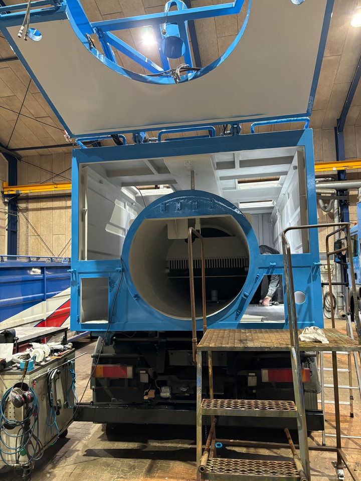 DAF VacuDrain 1127 - Maşină pentru vidanjări: Foto 4 DAF VacuDrain 1127 - Maşină pentru vidanjări: Foto 4