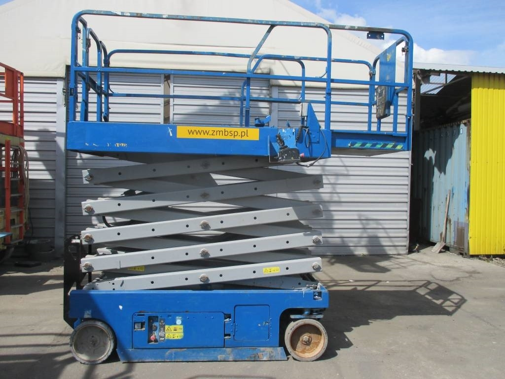 Genie GS 3246 - Platforma foarfeca: Foto 1 Genie GS 3246 - Platforma foarfeca: Foto 1