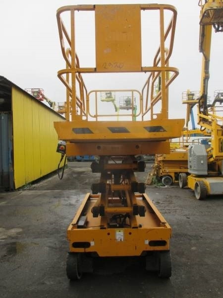 Haulotte Compact 10 - Platforma foarfeca: Foto 3 Haulotte Compact 10 - Platforma foarfeca: Foto 3