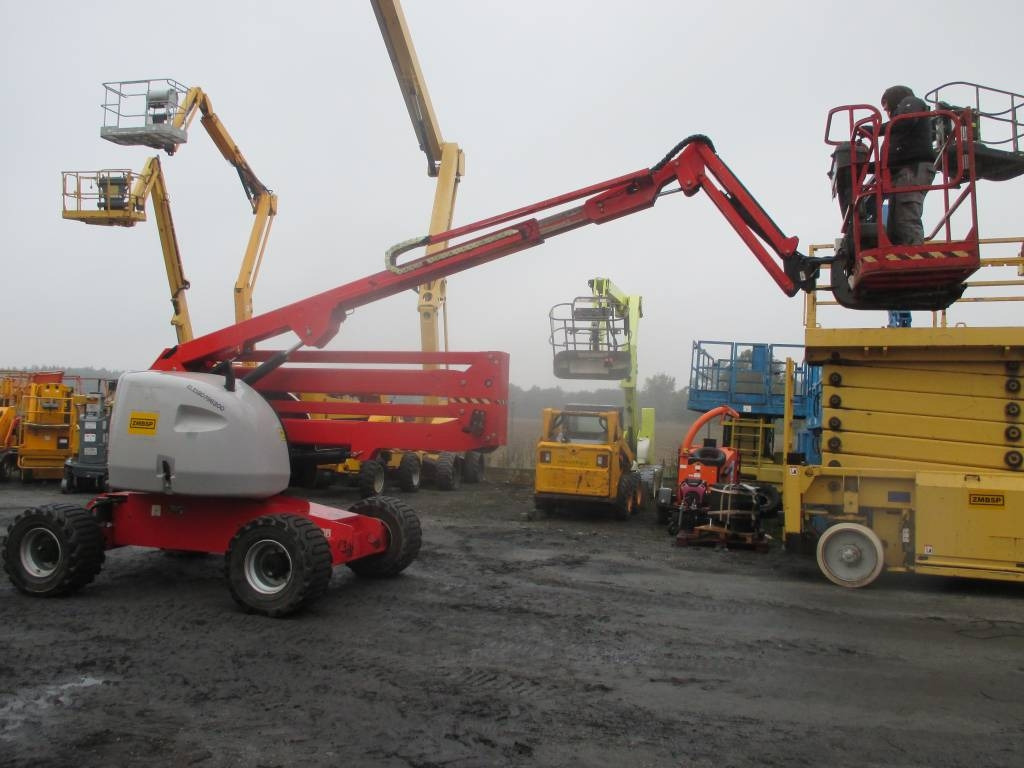 JLG 510 AJ - Nacela articulata: Foto 1 JLG 510 AJ - Nacela articulata: Foto 1