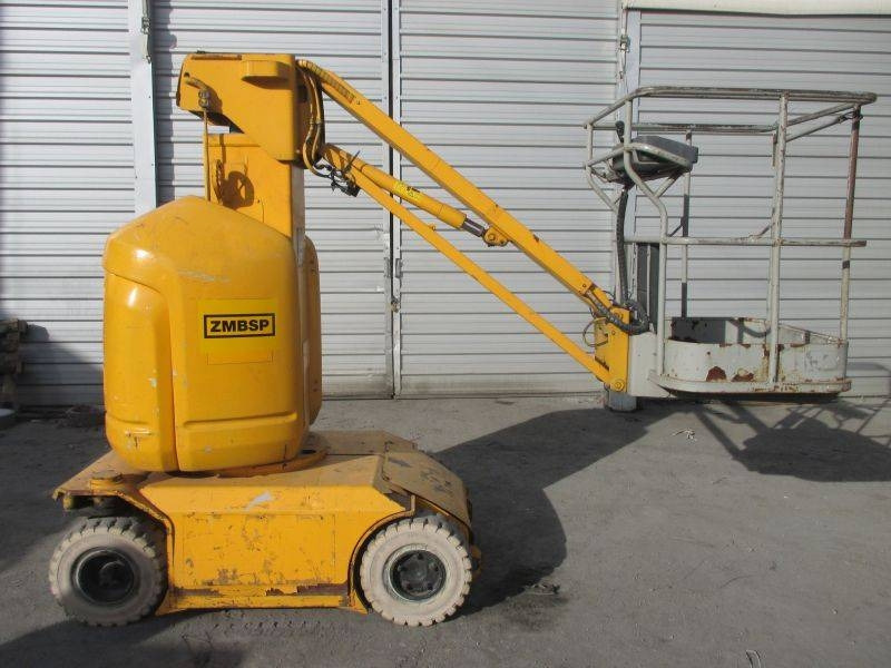 Manitou 105 VJR 2 - Platformă verticală: Foto 1 Manitou 105 VJR 2 - Platformă verticală: Foto 1