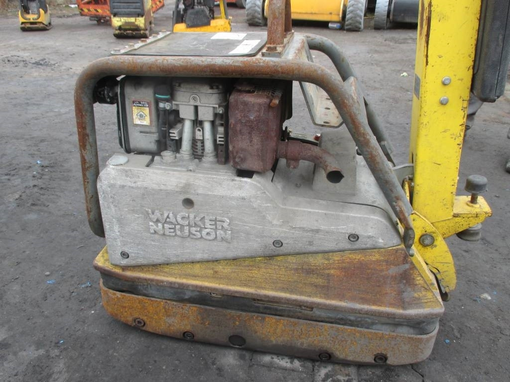 Wacker Neuson DPU 4545 HE - Placă compactoare: Foto 4 Wacker Neuson DPU 4545 HE - Placă compactoare: Foto 4