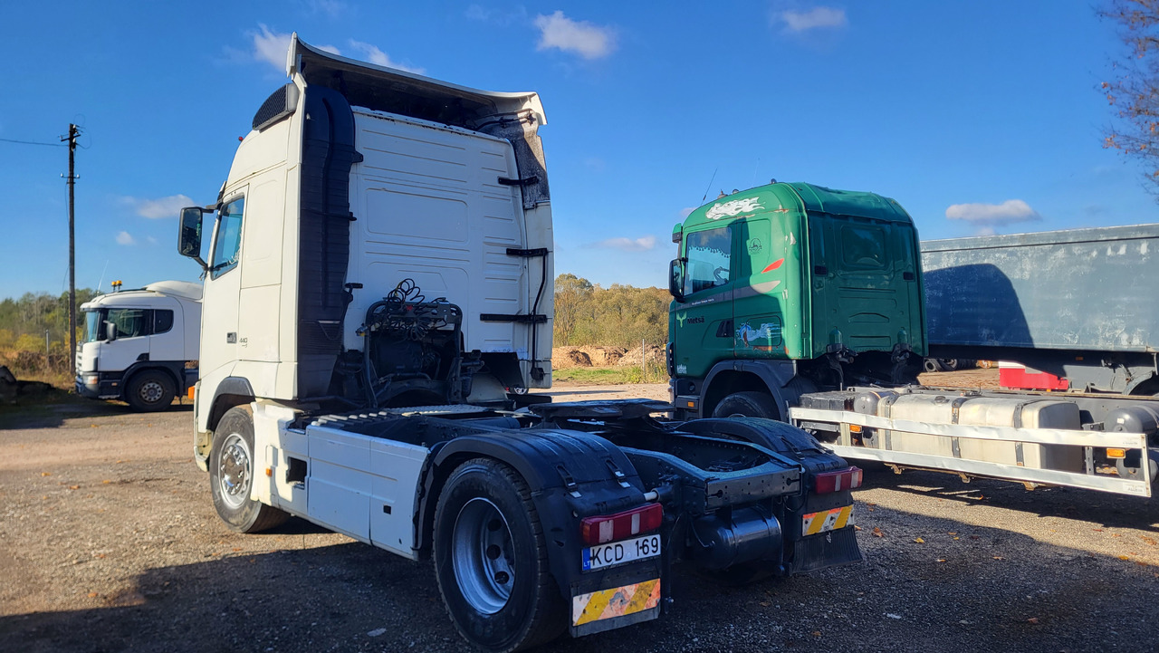 VOLVO FH 12 460 - Cap tractor: Foto 5 VOLVO FH 12 460 - Cap tractor: Foto 5