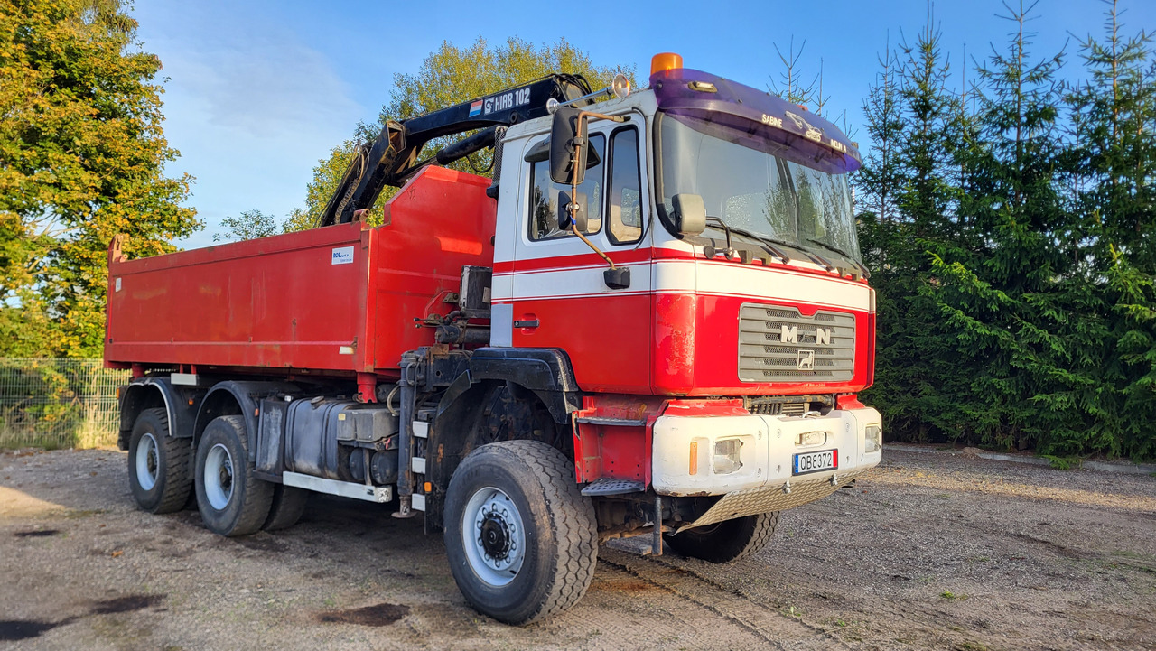 MAN 33.414 6X6 HIAB 102 33.414 - Camion basculantă: Foto 2 MAN 33.414 6X6 HIAB 102 33.414 - Camion basculantă: Foto 2