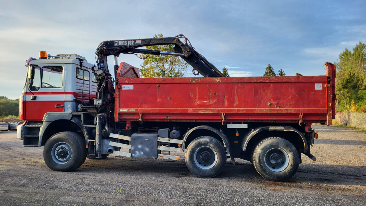 MAN 33.414 6X6 HIAB 102 33.414 - Camion basculantă: Foto 5 MAN 33.414 6X6 HIAB 102 33.414 - Camion basculantă: Foto 5