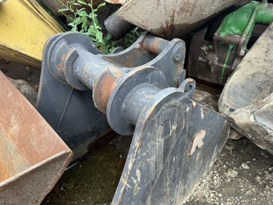 Godet Morin M4 - Cupă excavator: Foto 2 Godet Morin M4 - Cupă excavator: Foto 2
