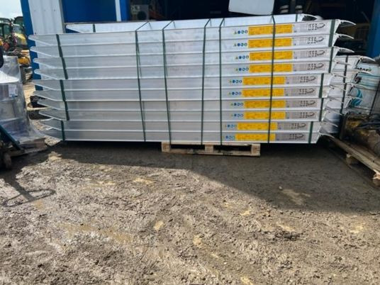 Rampes de chargement Alu - Rampă de încărcare: Foto 1 Rampes de chargement Alu - Rampă de încărcare: Foto 1