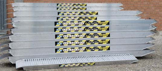 Rampes de chargement aluminium - Rampă de încărcare: Foto 1 Rampes de chargement aluminium - Rampă de încărcare: Foto 1