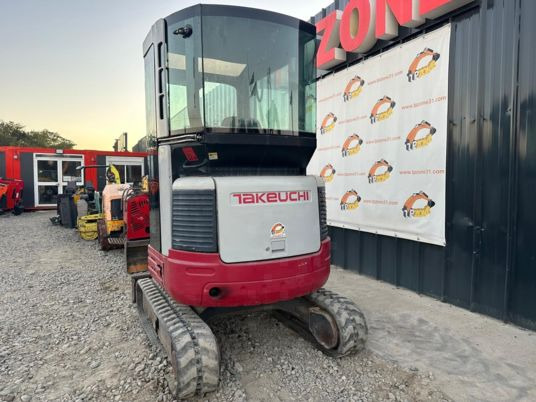 Takeuchi TB23R Cabine à 17 500 € HT - Mini excavator: Foto 4 Takeuchi TB23R Cabine à 17 500 € HT - Mini excavator: Foto 4