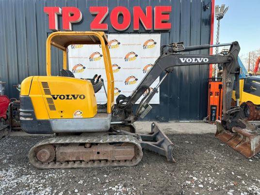 Volvo EC25 à 14 900 € HT - Mini excavator: Foto 1 Volvo EC25 à 14 900 € HT - Mini excavator: Foto 1