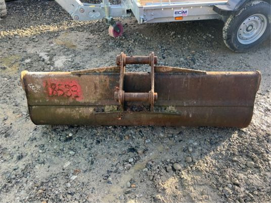 Godet de curage - axe 60 mm - Cupă excavator: Foto 4 Godet de curage - axe 60 mm - Cupă excavator: Foto 4