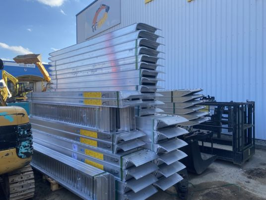 Rampes de chargement en alu - Rampă de încărcare: Foto 1 Rampes de chargement en alu - Rampă de încărcare: Foto 1