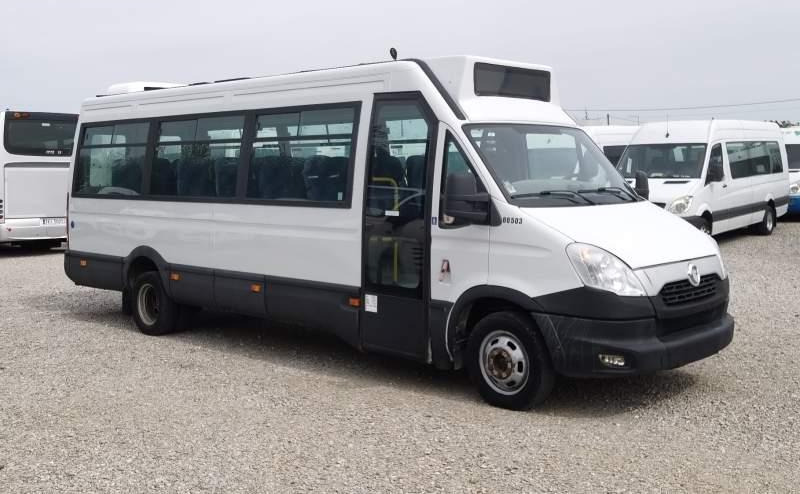 Iveco Daily 23 *NOWY SILNIK* 2 SZTUKI*, klima, winda - Autobuz interurban: Foto 1 Iveco Daily 23 *NOWY SILNIK* 2 SZTUKI*, klima, winda - Autobuz interurban: Foto 1