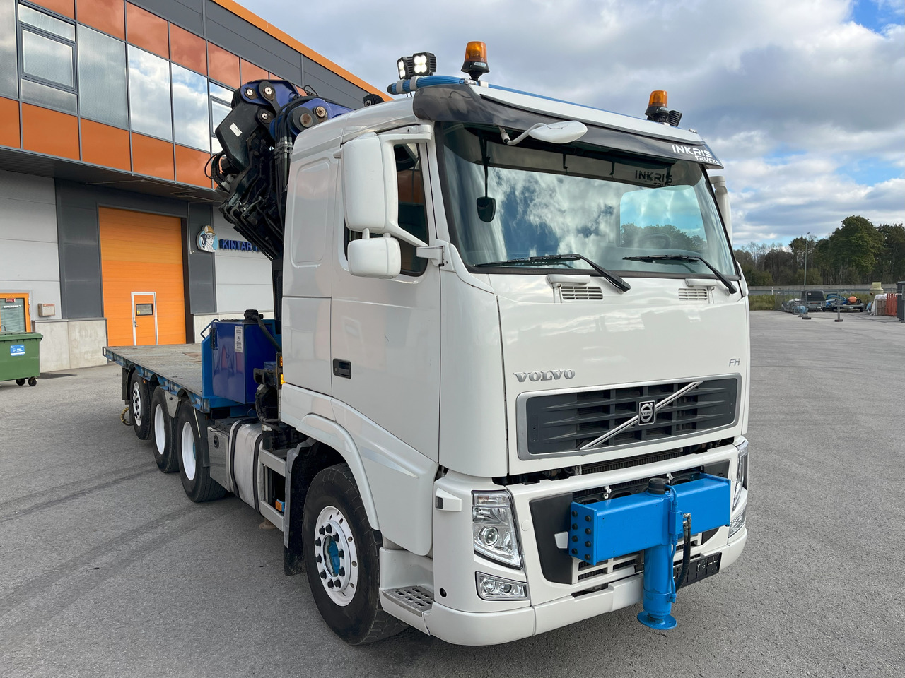 VOLVO FH 8x4 + Crane 48tm year 2006 + Jib + platform + tractor - Camion cu macara: Foto 2 VOLVO FH 8x4 + Crane 48tm year 2006 + Jib + platform + tractor - Camion cu macara: Foto 2