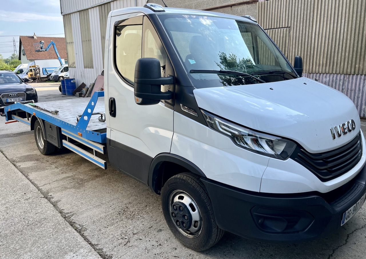 Iveco Daily 35-180 plateau dépannage dépanneuse porte voiture - Autoutilitară cu platformă: Foto 2 Iveco Daily 35-180 plateau dépannage dépanneuse porte voiture - Autoutilitară cu platformă: Foto 2