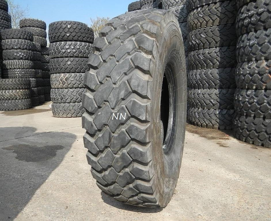 Continental 14.00R20 HCS - USED NN 95% - Anvelopă pentru Camion: Foto 1 Continental 14.00R20 HCS - USED NN 95% - Anvelopă pentru Camion: Foto 1