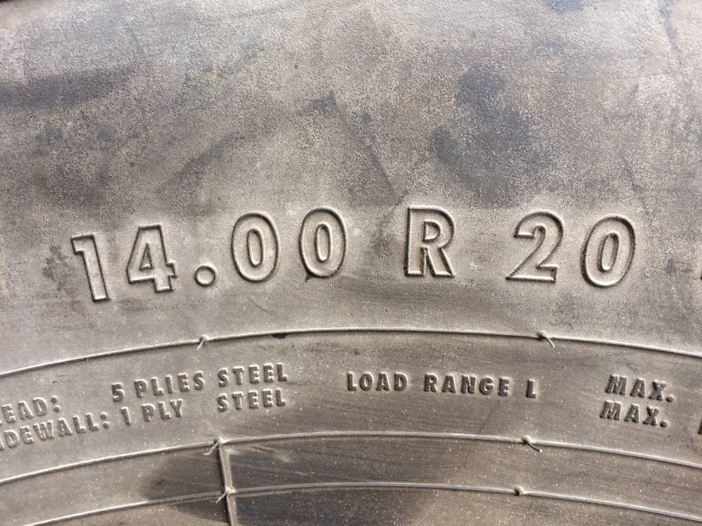 Continental 14.00R20 HCS - USED NN 95% - Anvelopă pentru Camion: Foto 5 Continental 14.00R20 HCS - USED NN 95% - Anvelopă pentru Camion: Foto 5