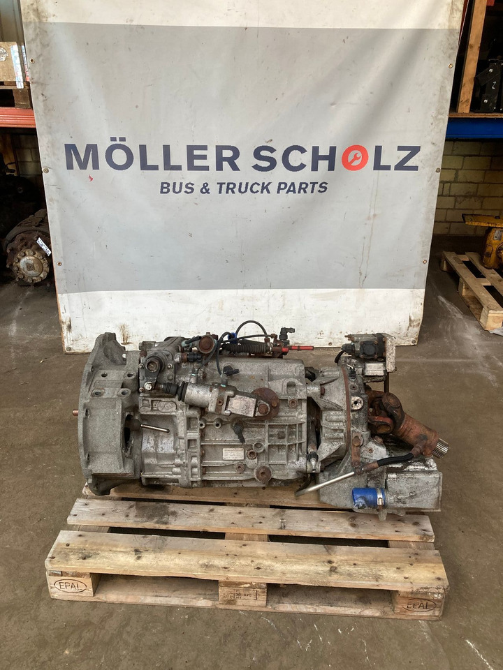 Mercedes-Benz Schaltgetriebe Mercedes GO210-6 GO 210-6 714.140 Setra Retarder  - Cutie de viteze și piese pentru Autobuz: Foto 1 Mercedes-Benz Schaltgetriebe Mercedes GO210-6 GO 210-6 714.140 Setra Retarder  - Cutie de viteze și piese pentru Autobuz: Foto 1