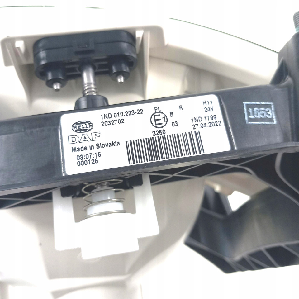 Hella HALOGEN LAMPA PRZECIWMGIELNA 2032702 1ND01022322 - Far anticeata: Foto 2 Hella HALOGEN LAMPA PRZECIWMGIELNA 2032702 1ND01022322 - Far anticeata: Foto 2
