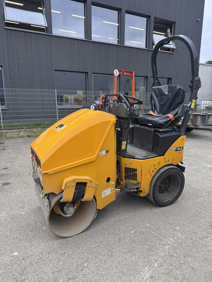 AMMANN ARX 16-2 C - Cilindru compactor mixt: Foto 3 AMMANN ARX 16-2 C - Cilindru compactor mixt: Foto 3