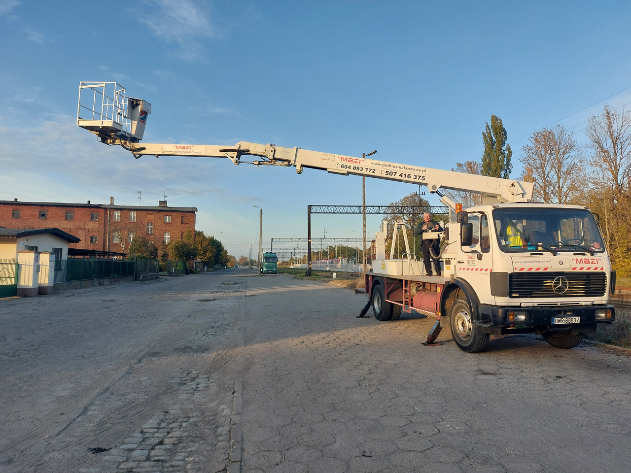 Wumag Mercedes 1414, 400V Wumag WT220 hydraulik - Camion cu nacela: Foto 4 Wumag Mercedes 1414, 400V Wumag WT220 hydraulik - Camion cu nacela: Foto 4