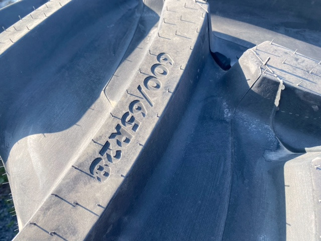 CEAT 650/65R42 - Anvelopă: Foto 3 CEAT 650/65R42 - Anvelopă: Foto 3