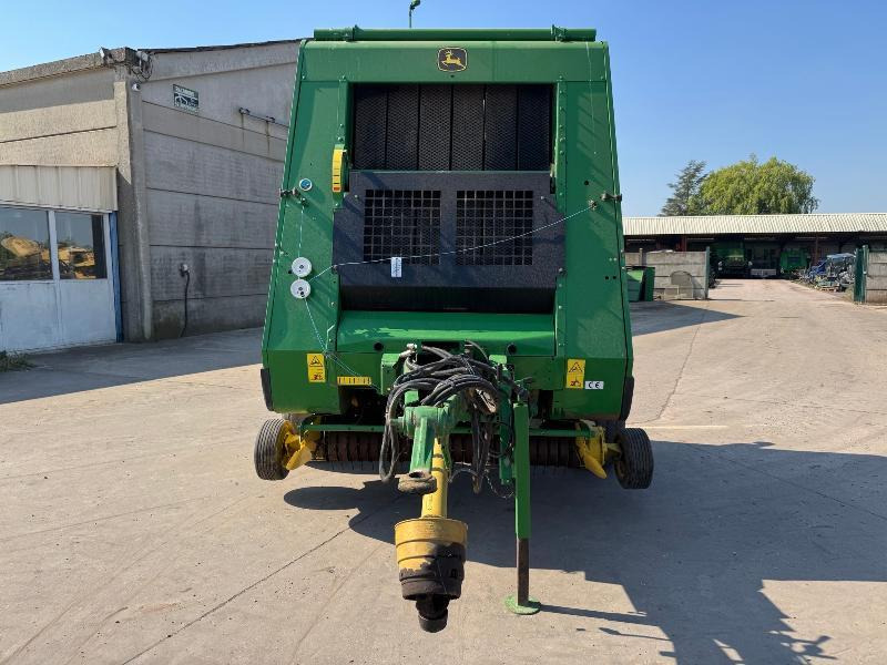 JOHN DEERE 592 - Presă baloţi rotunzi: Foto 3 JOHN DEERE 592 - Presă baloţi rotunzi: Foto 3