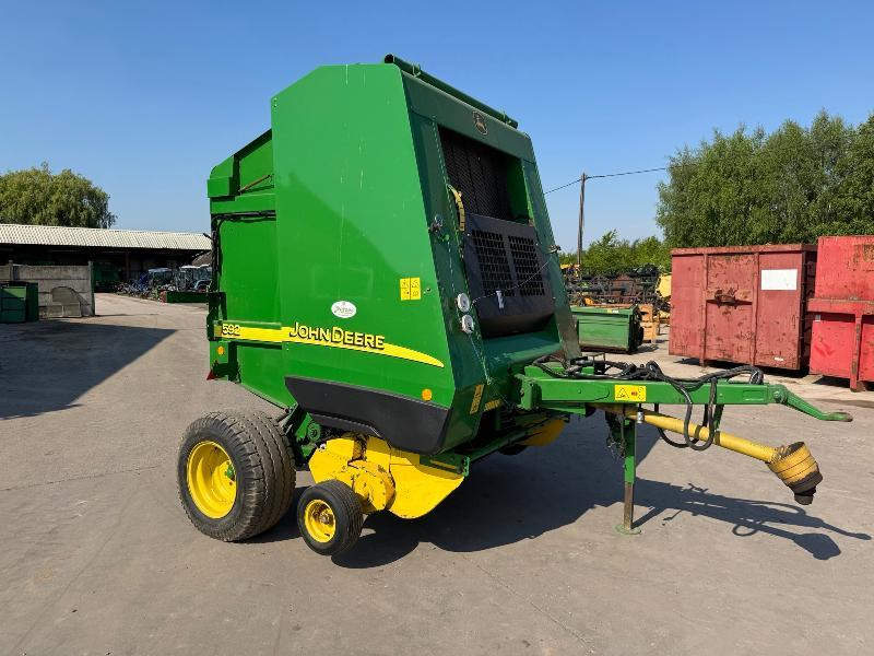 JOHN DEERE 592 - Presă baloţi rotunzi: Foto 5 JOHN DEERE 592 - Presă baloţi rotunzi: Foto 5