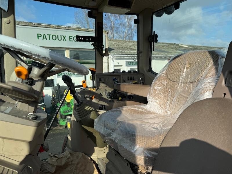 Tractor agricol JOHN DEERE 6155M: Foto 6