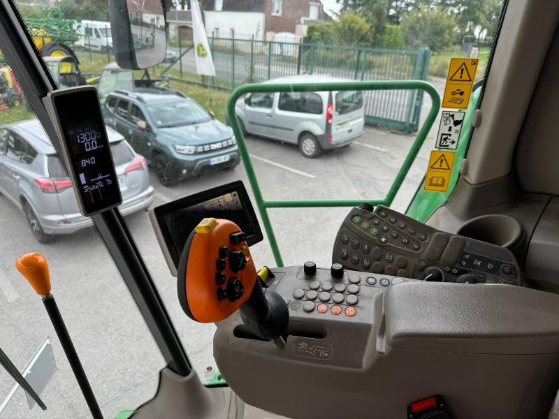 Combină de recoltat cereale JOHN DEERE W540: Foto 7