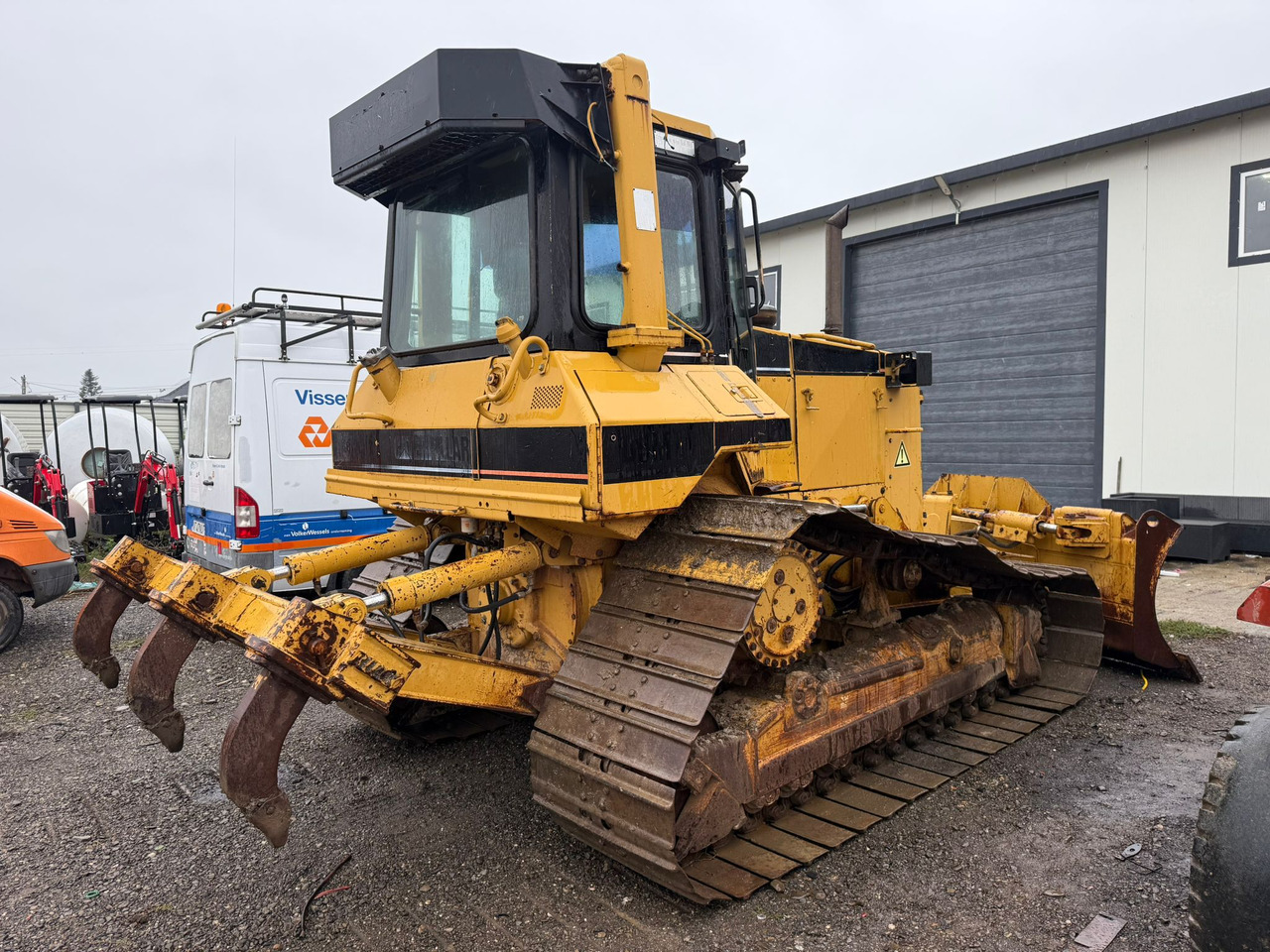 BULLDOZER CATERPILLAR D5 - Buldozer: Foto 3 BULLDOZER CATERPILLAR D5 - Buldozer: Foto 3